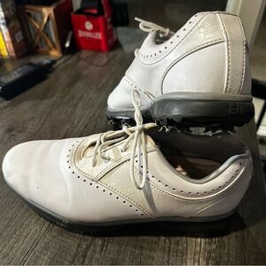 Lightly used Footjoy Emerge Womens size 7.5 White Golf Shoes style 93913